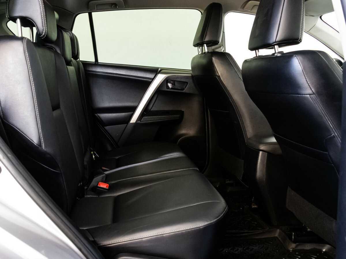 Toyota RAV4 2014 года с пробегом. Фото: #11