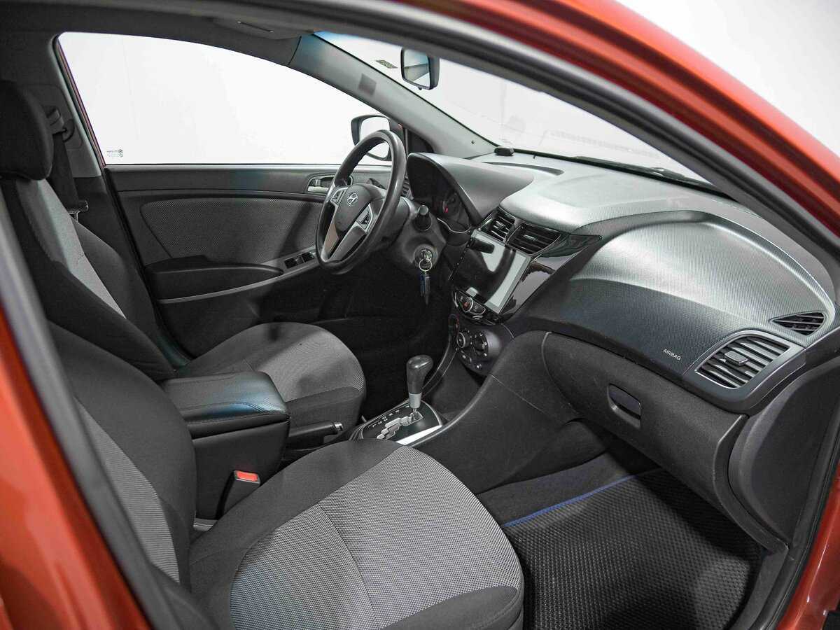 Б/У Хендай Солярис 2012 года. Фото: #11