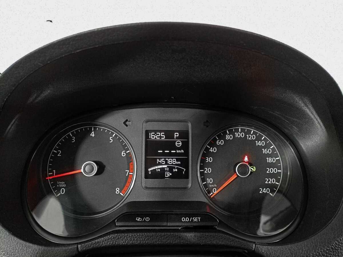 Б/У Фольксваген Поло 2016 года. Фото: #12