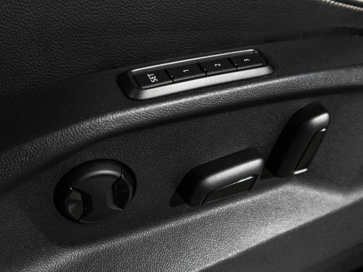 Volkswagen Tiguan 2018 года с пробегом. Фото: #18