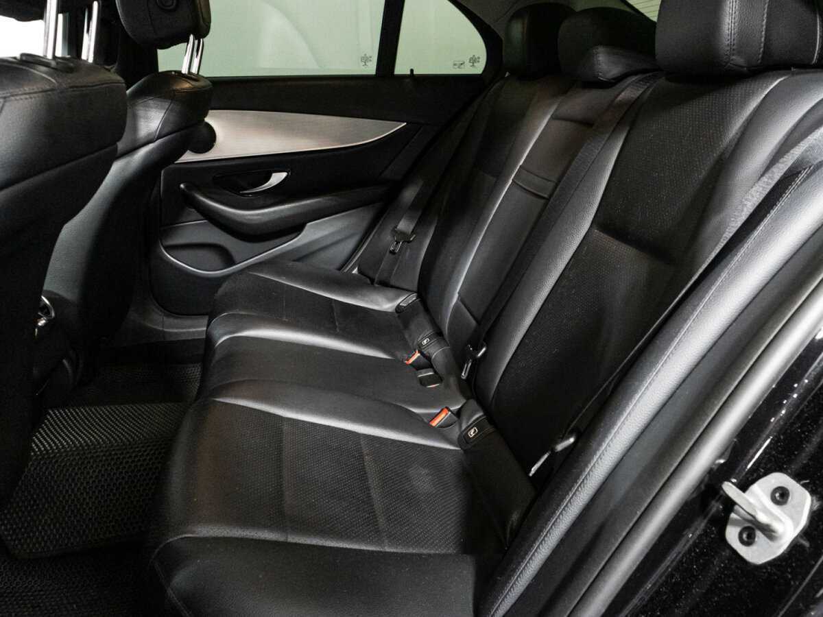 Mercedes-Benz E-Класс 2019 года с пробегом. Фото: #9