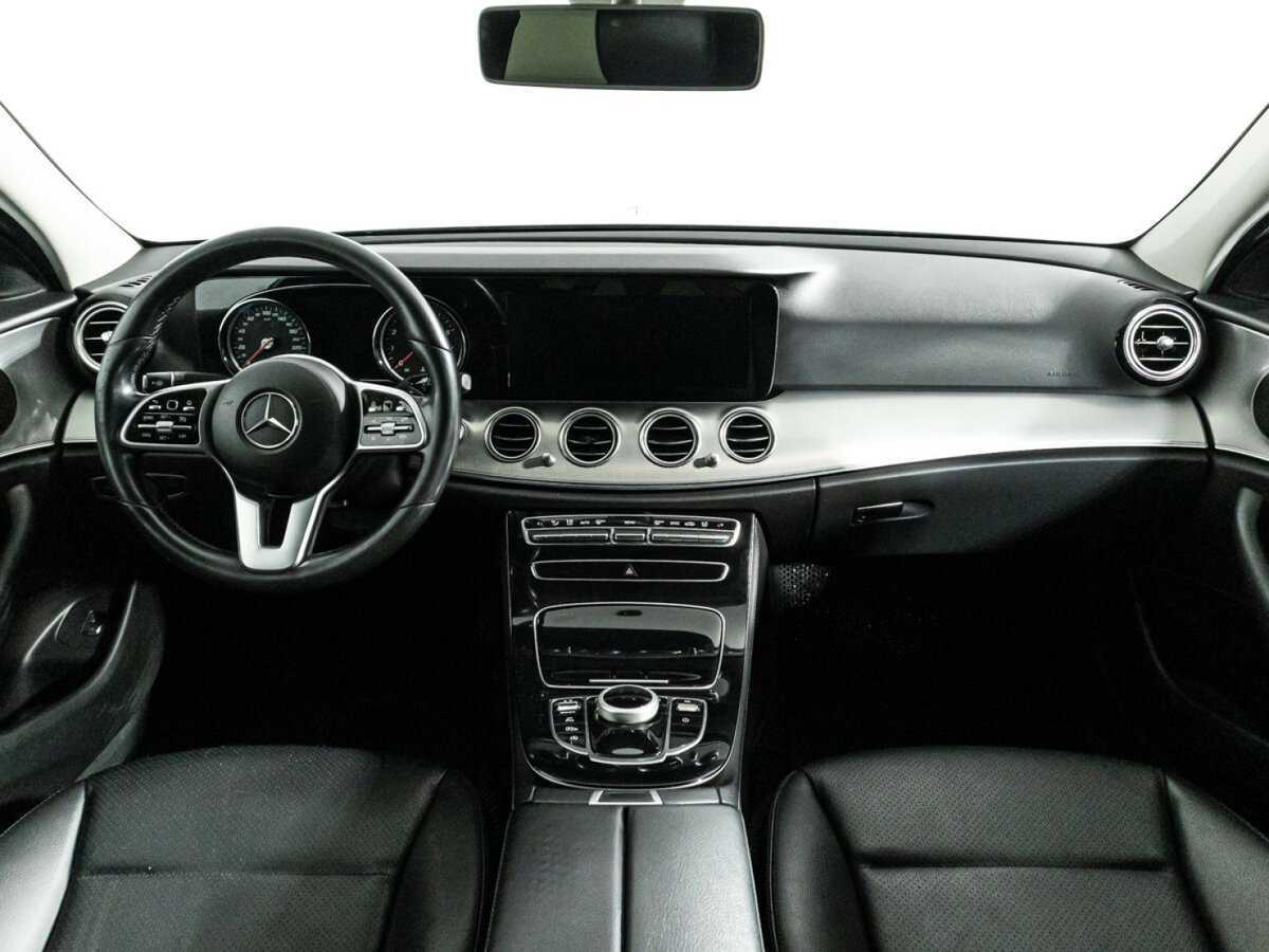 Mercedes-Benz E-Класс 2019 года с пробегом. Фото: #12