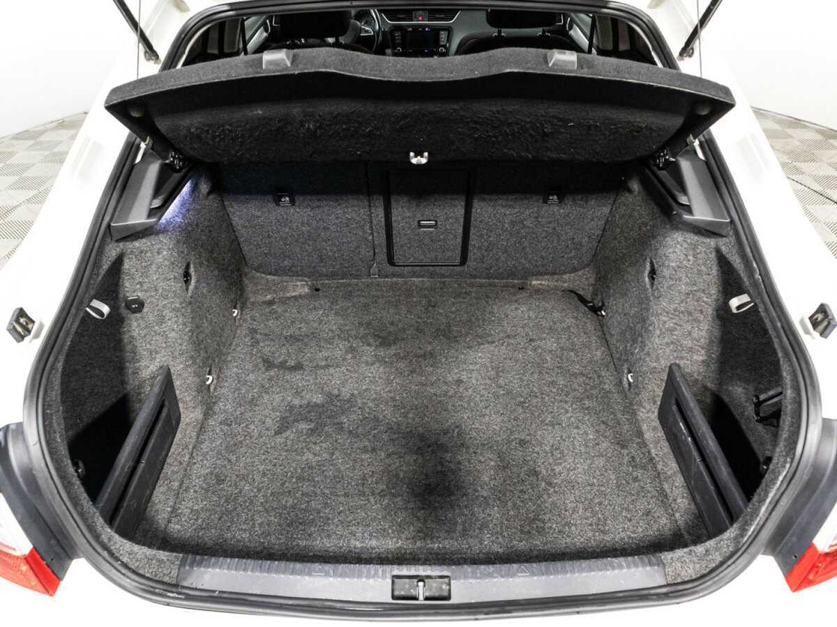 Б/У Шкода Октавия 2013 года. Фото: #11