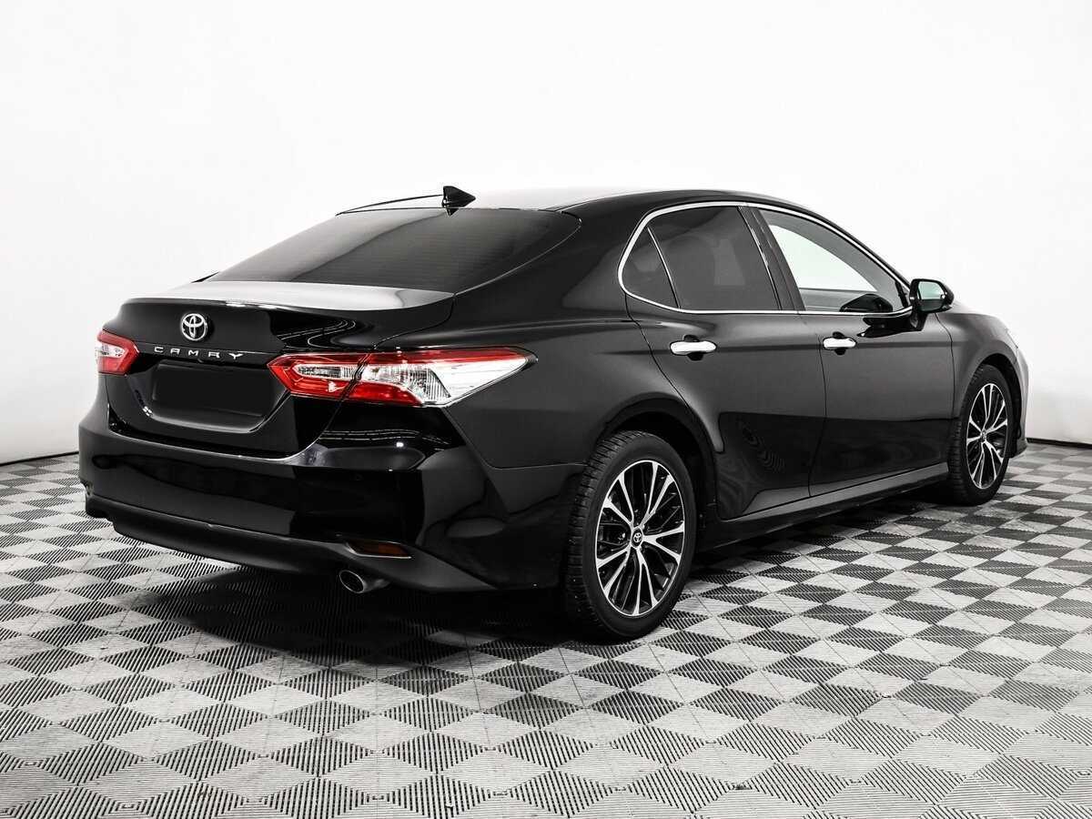 Toyota Camry 2018 года с пробегом. Фото: #4