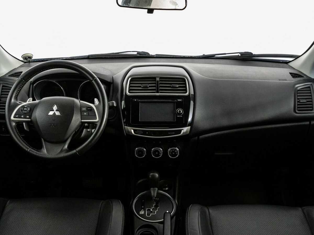 Б/У Митсубиши АС-Икс 2015 года. Фото: #9