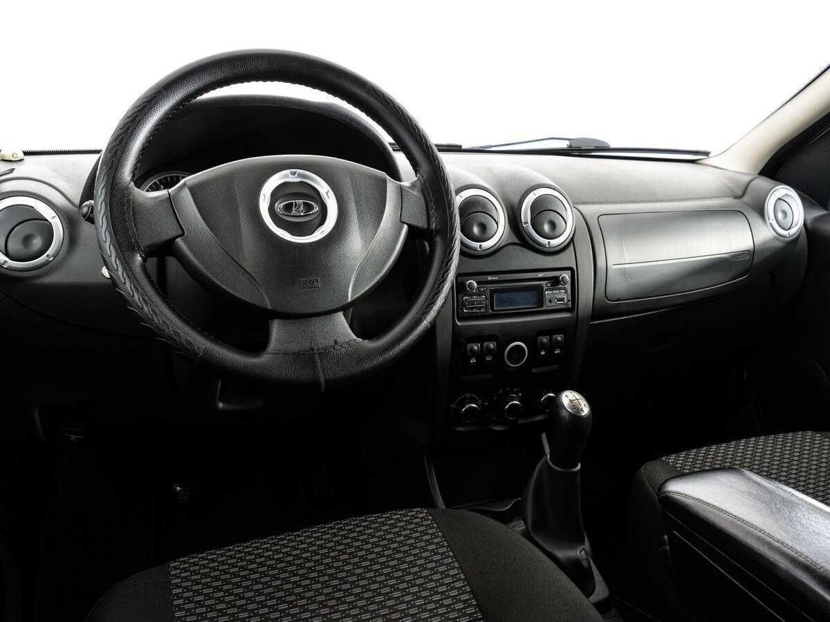 Б/У Лада (ВАЗ) Ларгус 2014 года. Фото: #8