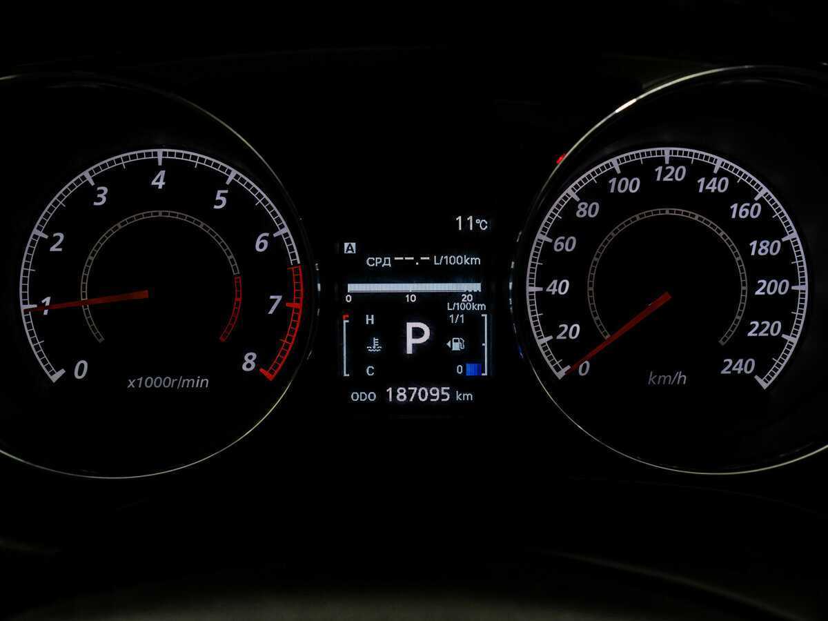 Б/У Митсубиши АС-Икс 2012 года. Фото: #15