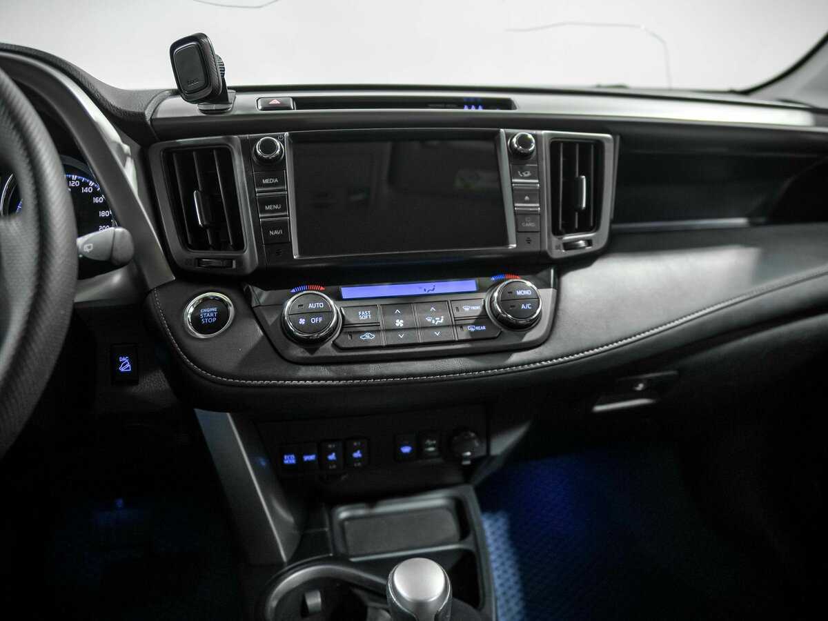 Toyota RAV4 2017 года с пробегом. Фото: #10