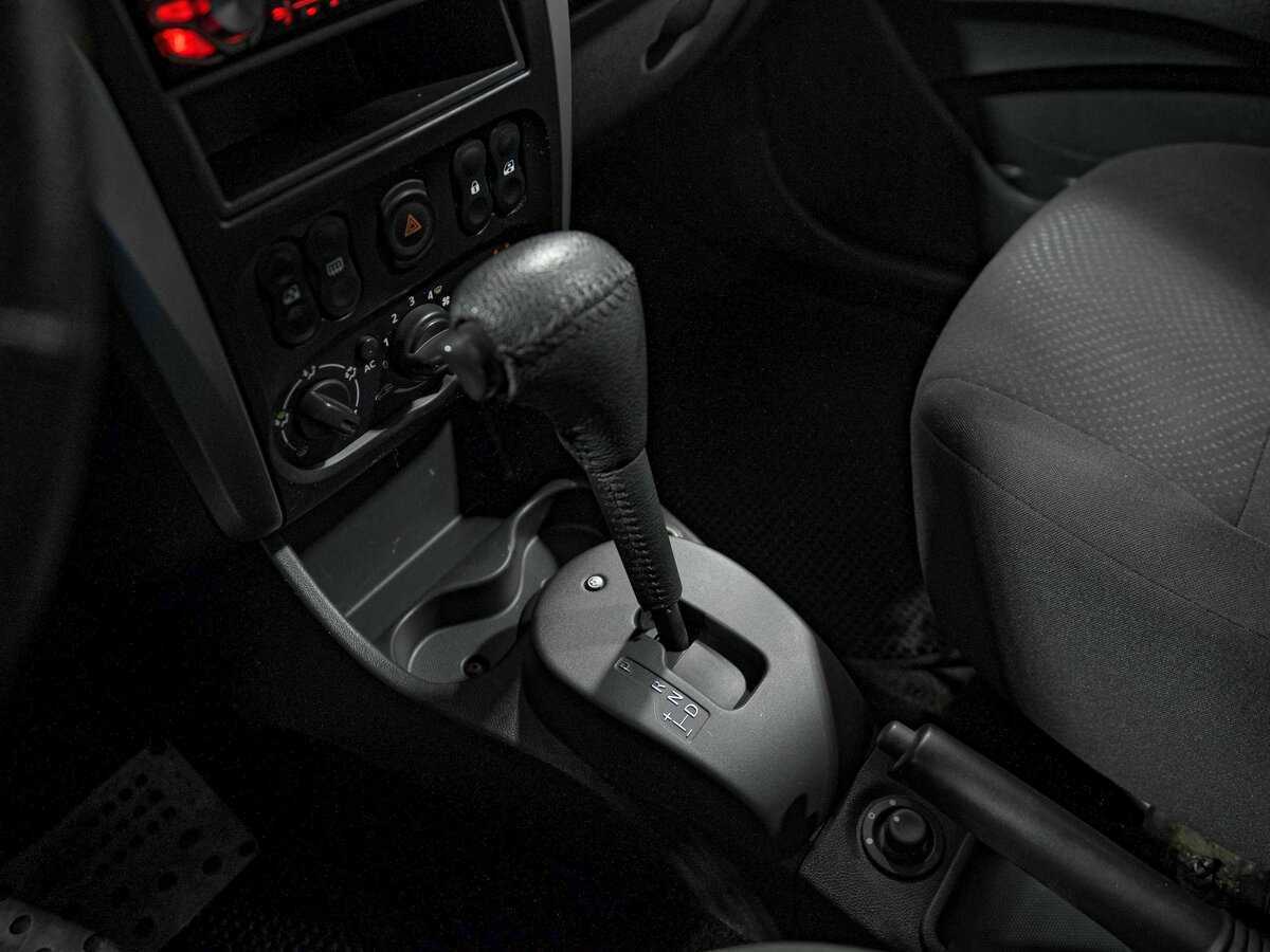 Б/У Ниссан Альмера 2014 года. Фото: #8