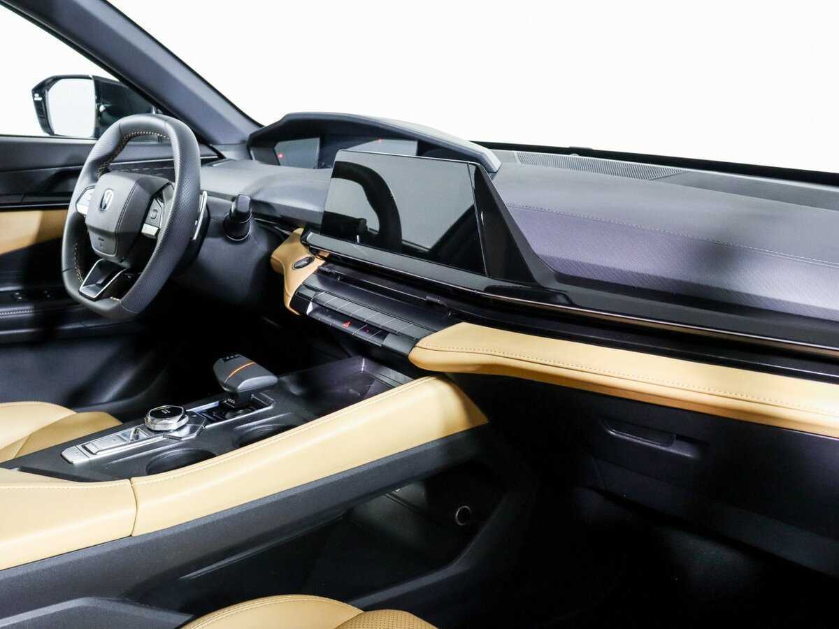 Changan UNI-V 2023 года с пробегом. Фото: #5