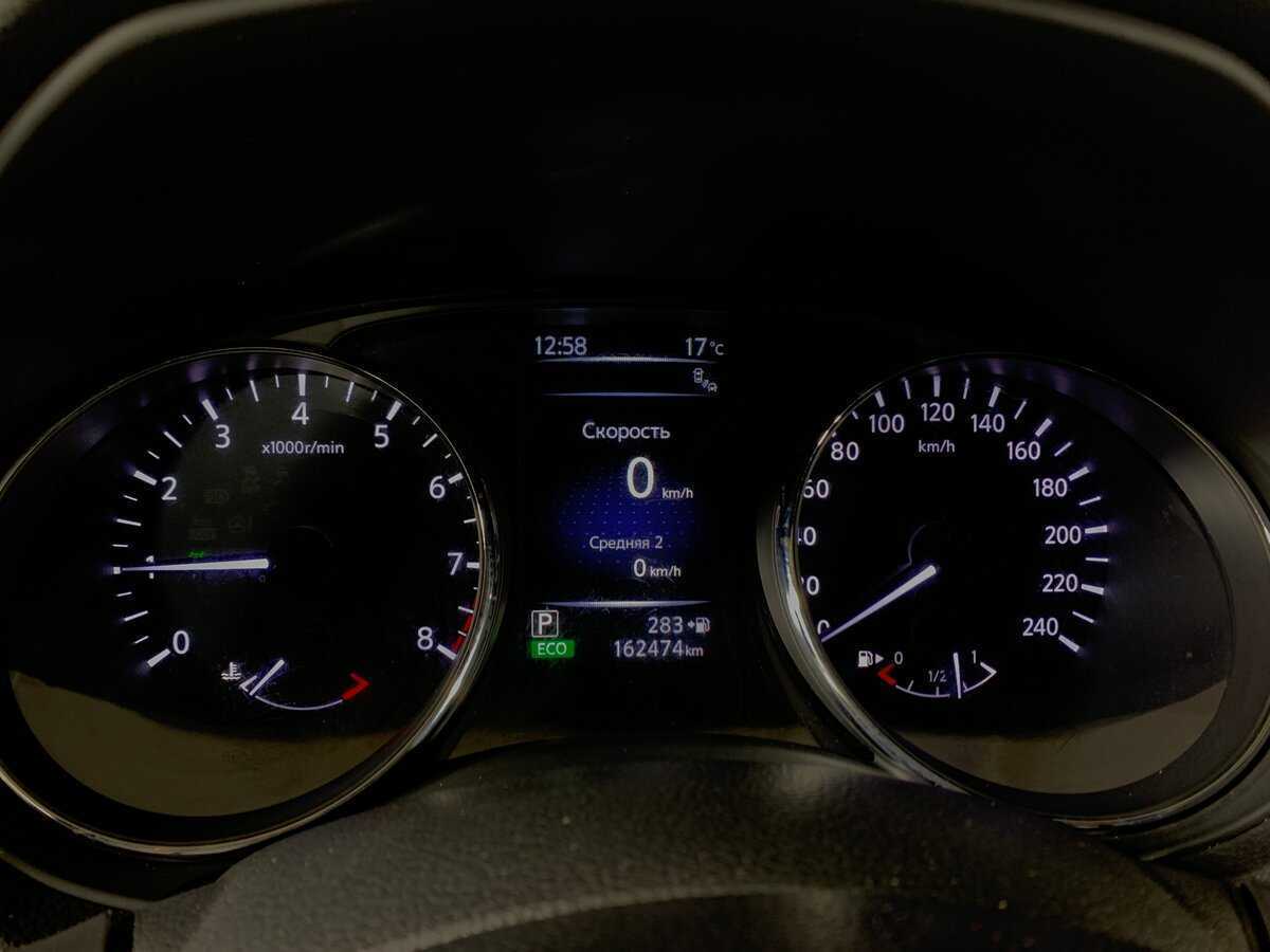 Б/У Ниссан Икс-Трейл 2016 года. Фото: #14