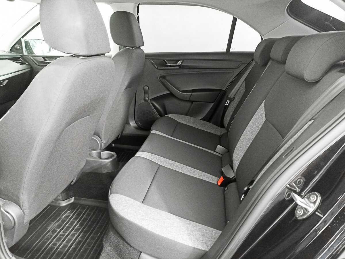 Б/У Шкода Рапид 2021 года. Фото: #9