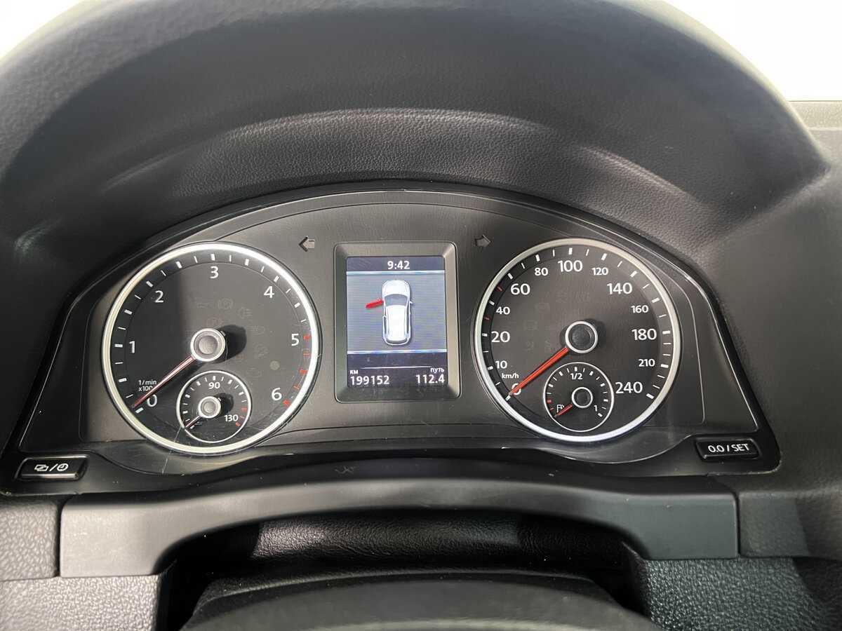 Б/У Фольксваген Тигуан 2013 года. Фото: #12