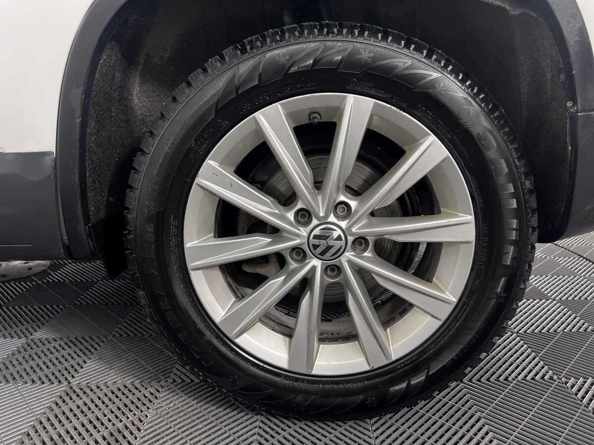 Б/У Фольксваген Тигуан 2013 года. Фото: #17