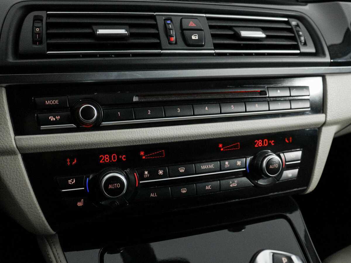 BMW 5 серии 2013 года с пробегом. Фото: #11