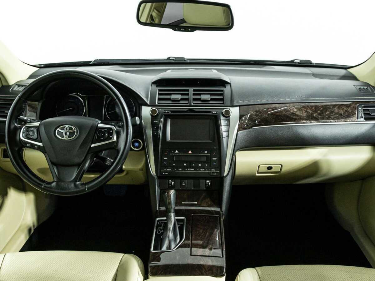 Toyota Camry 2016 года с пробегом. Фото: #12