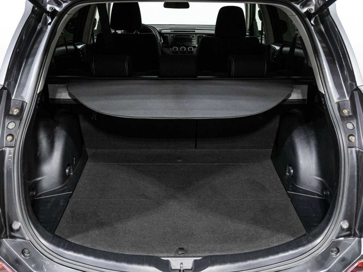 Toyota RAV4 2016 года с пробегом. Фото: #14