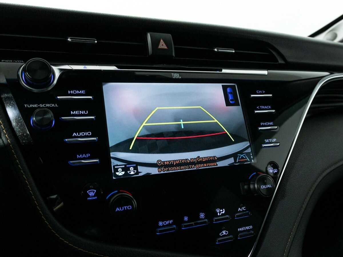 Toyota Camry 2018 года с пробегом. Фото: #15