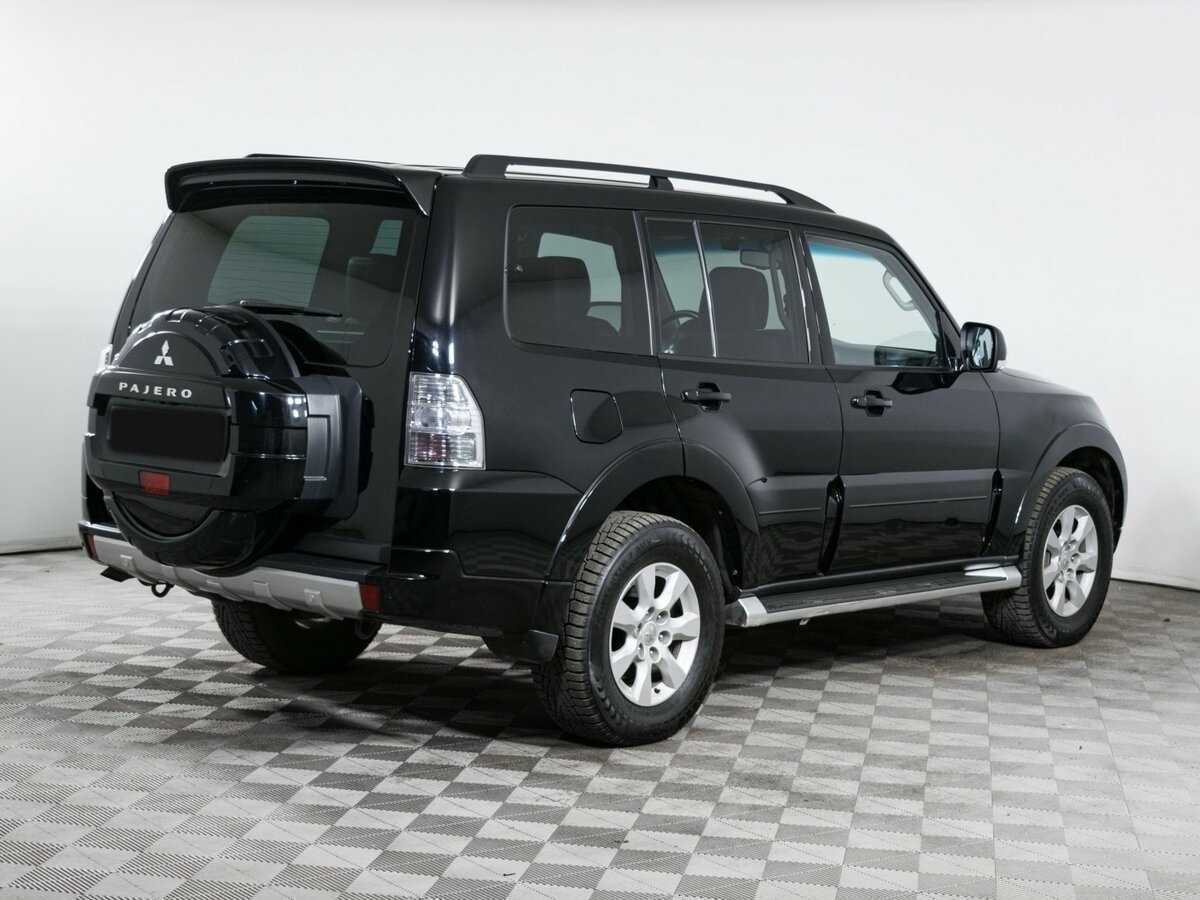 Mitsubishi Pajero 2012 года с пробегом. Фото: #3