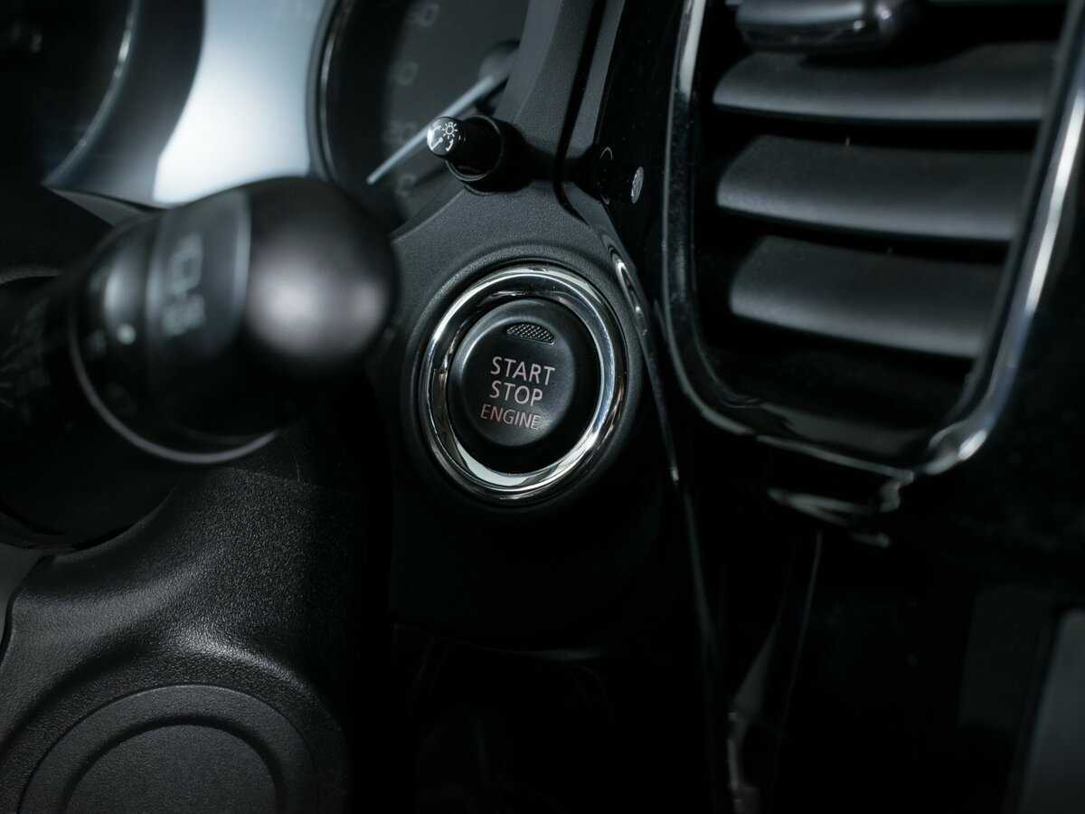 Б/У Митсубиши Оутлэндер 2015 года. Фото: #12