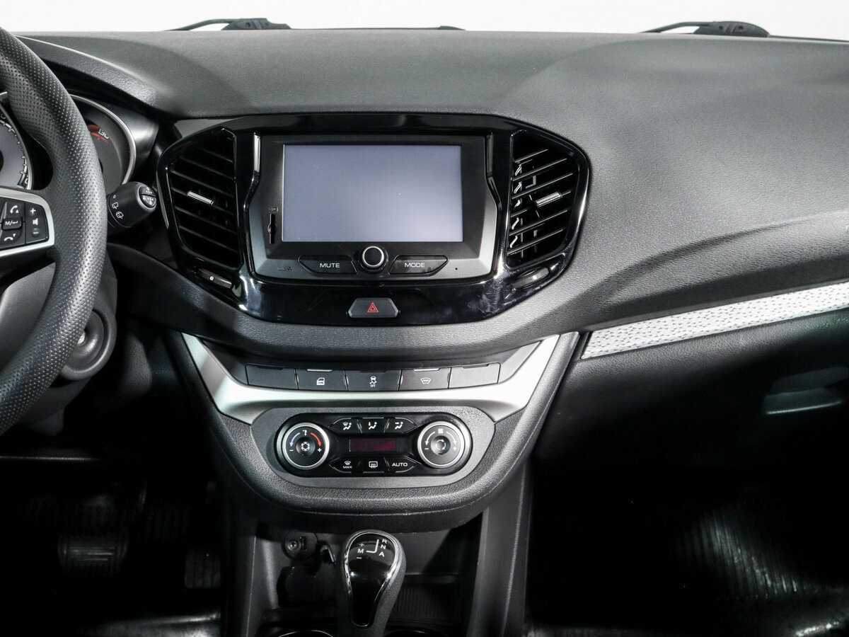 Б/У Лада (ВАЗ) Веста 2018 года. Фото: #12