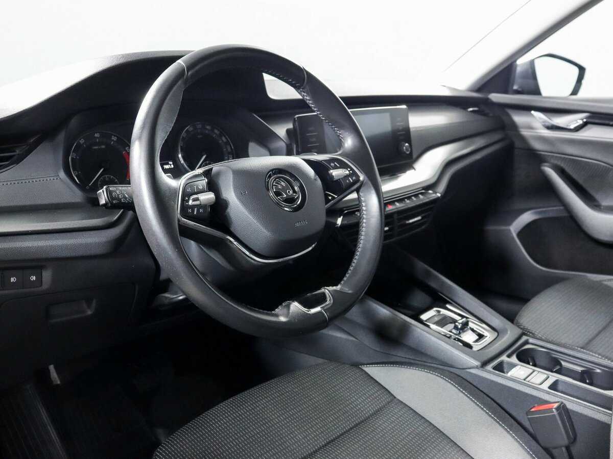 Skoda Octavia 2021 года с пробегом. Фото: #10