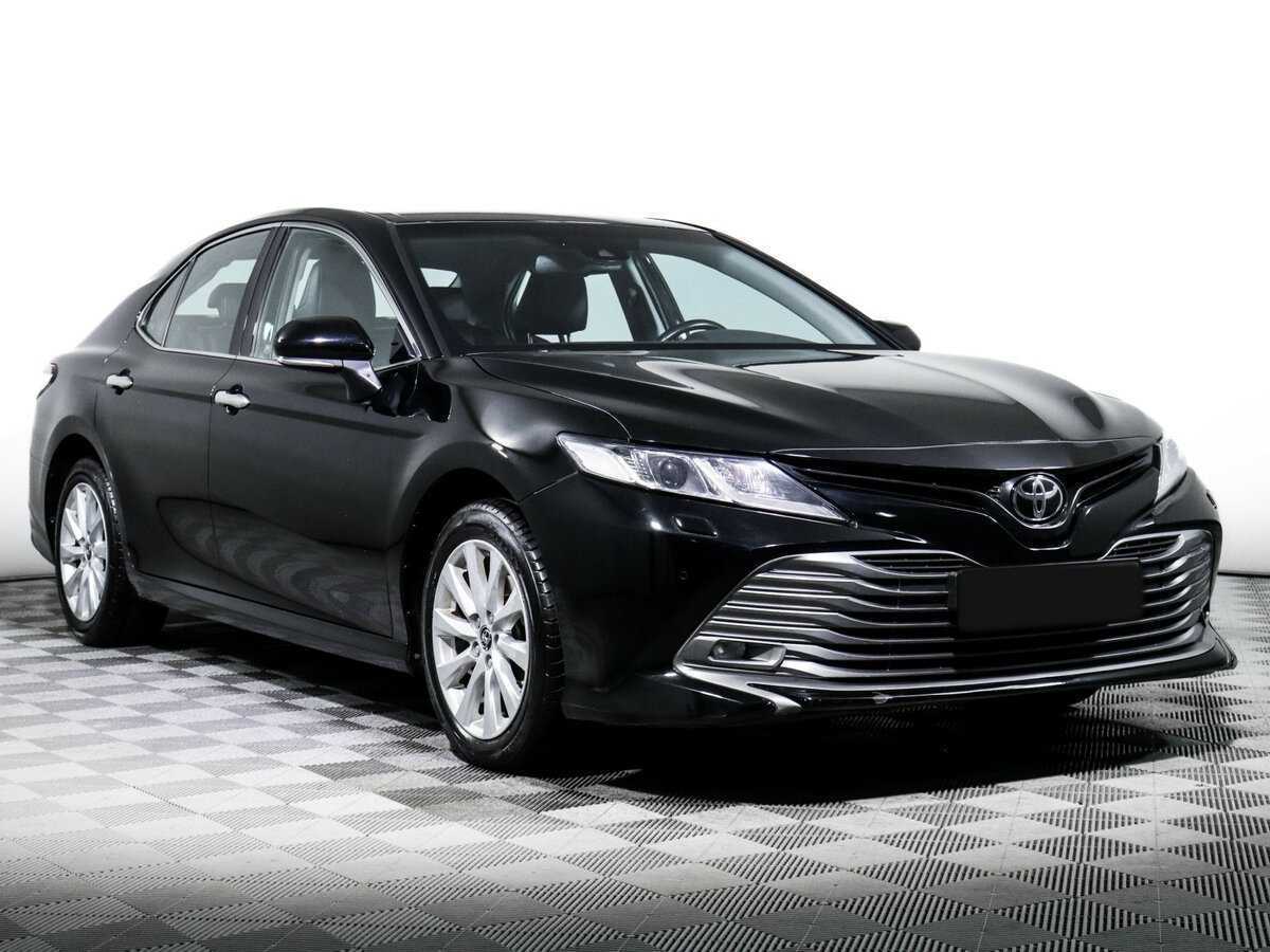 Toyota Camry 2019 года с пробегом. Фото: #2