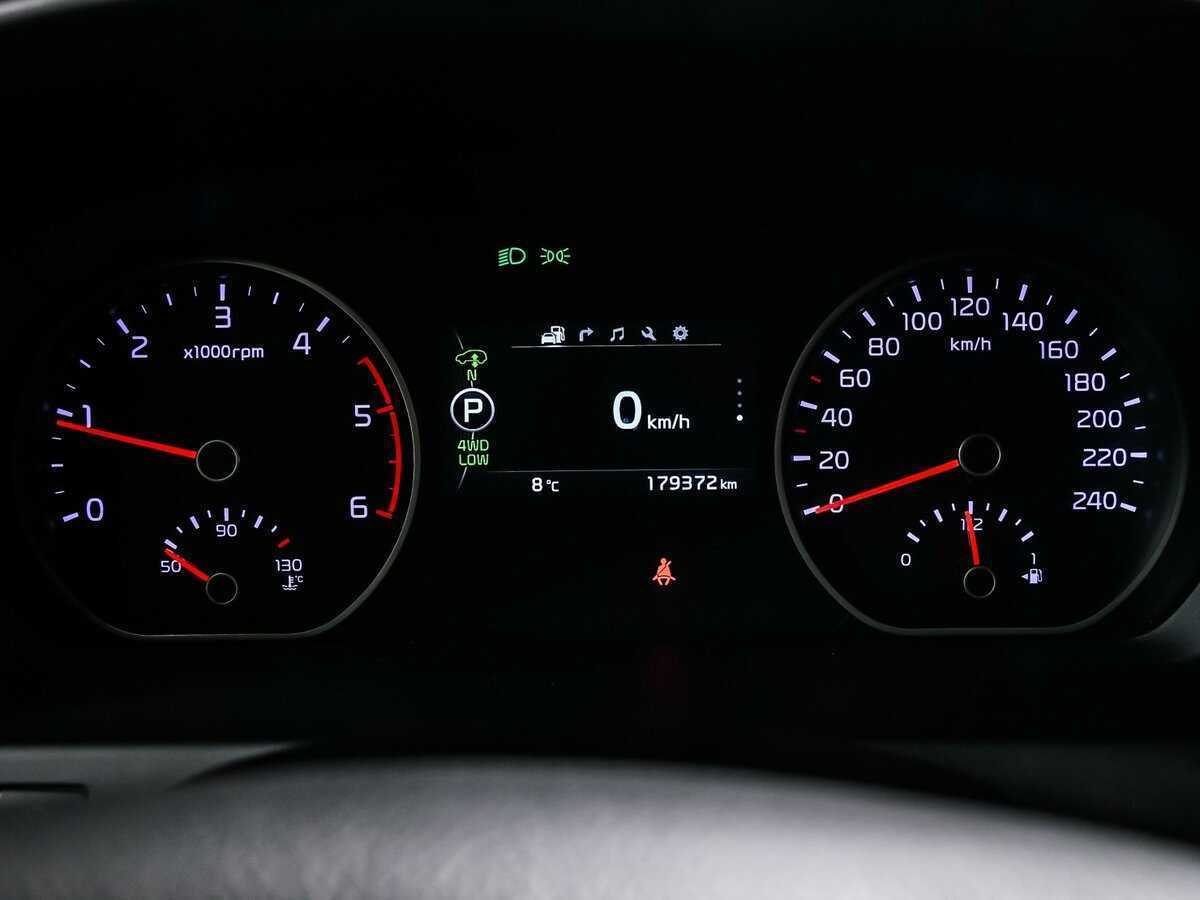 Kia Mohave 2018 года с пробегом. Фото: #9