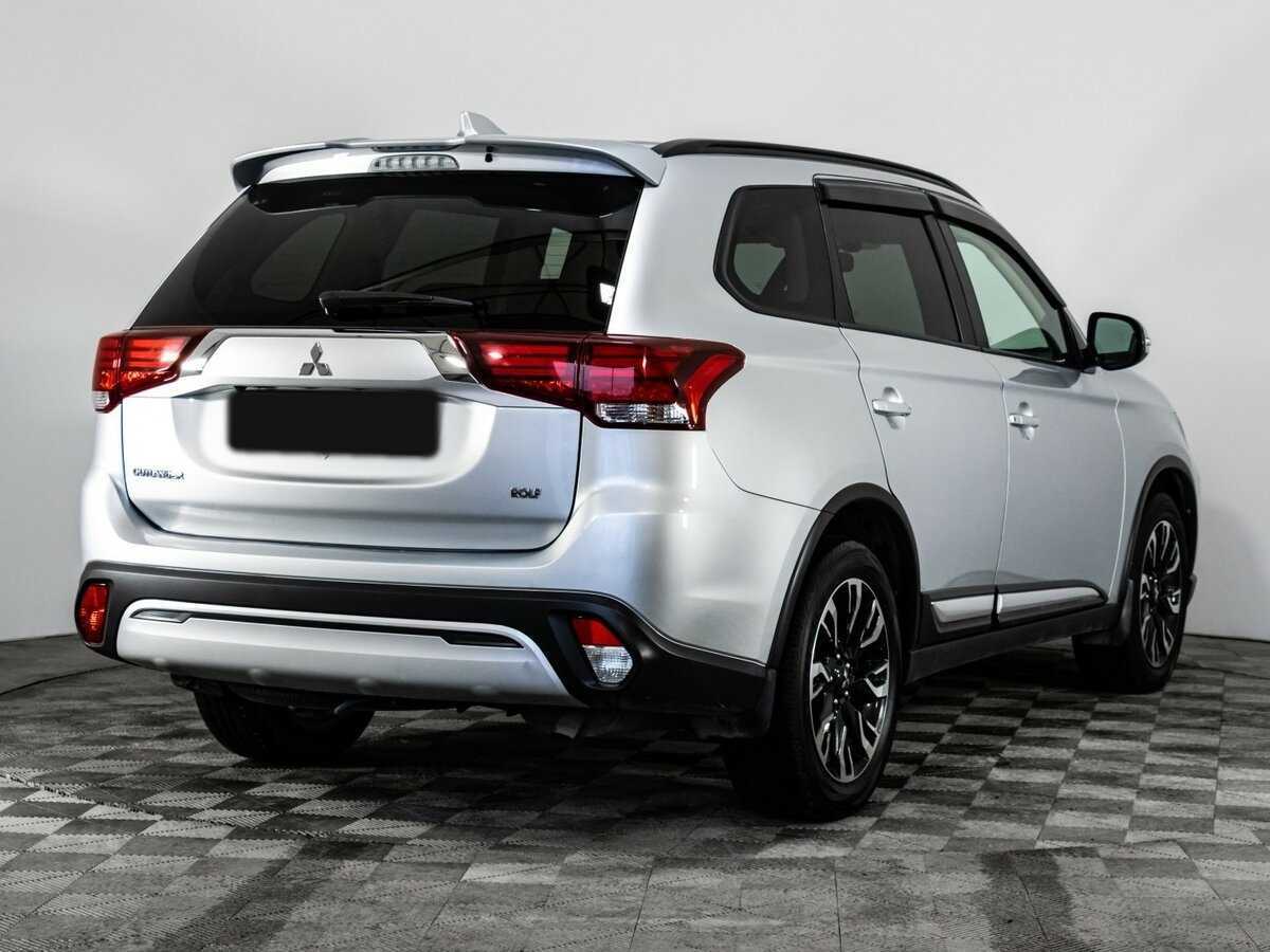 Mitsubishi Outlander 2021 года с пробегом. Фото: #3