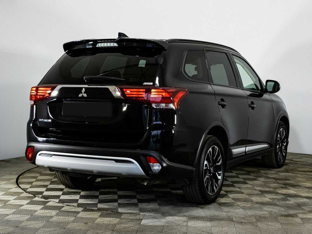 Mitsubishi Outlander 2021 года с пробегом. Фото: #4