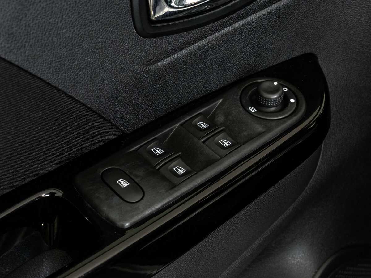 Б/У Рено Каптюр 2017 года. Фото: #17