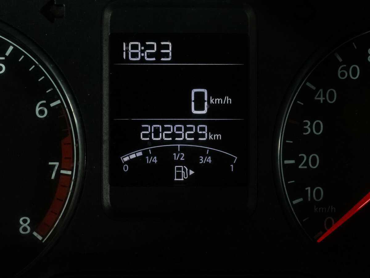 Б/У Фольксваген Поло 2017 года. Фото: #12