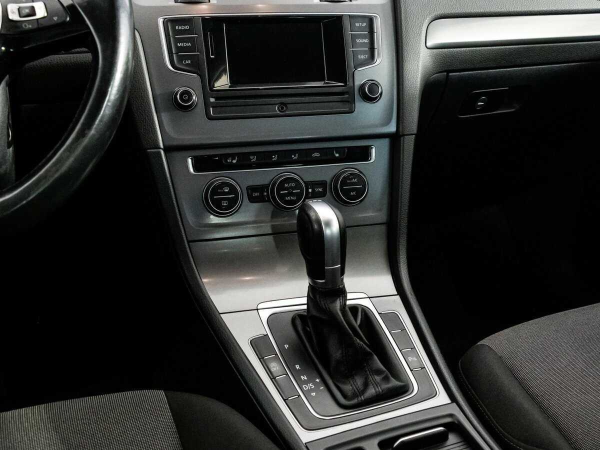 Б/У Фольксваген Гольф 2014 года. Фото: #9