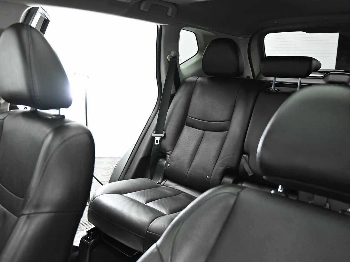 Б/У Ниссан Икс-Трейл 2016 года. Фото: #7