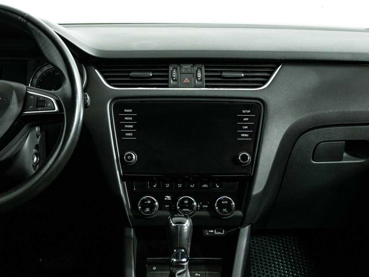 Б/У Шкода Октавия 2018 года. Фото: #13