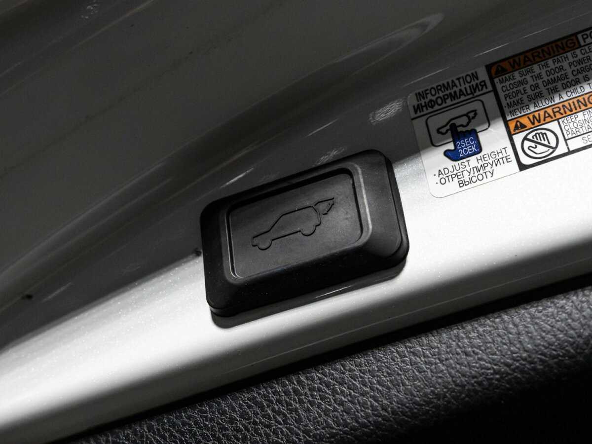 Toyota RAV4 2019 года с пробегом. Фото: #14