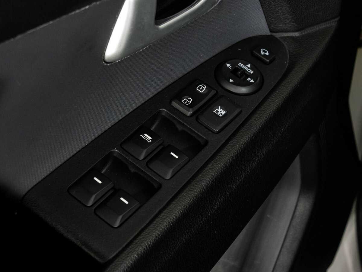 Б/У Киа Спортейдж 2015 года. Фото: #13