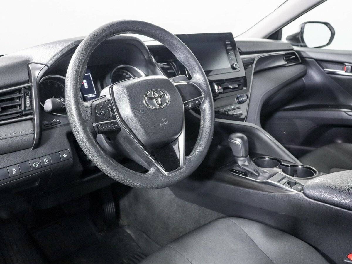 Toyota Camry 2021 года с пробегом. Фото: #10