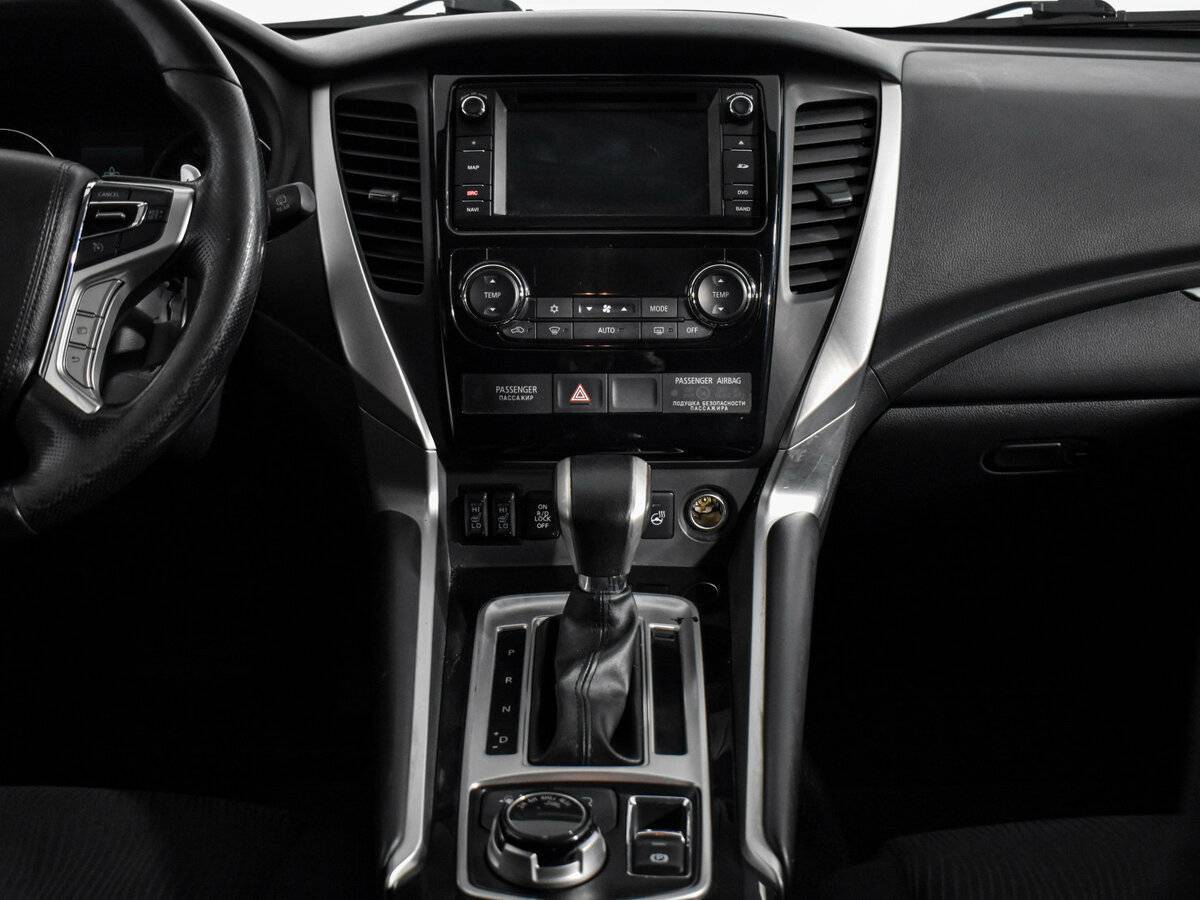 Mitsubishi Pajero Sport 2018 года с пробегом. Фото: #14