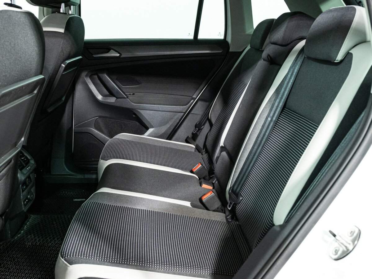 Volkswagen Tiguan 2018 года с пробегом. Фото: #9