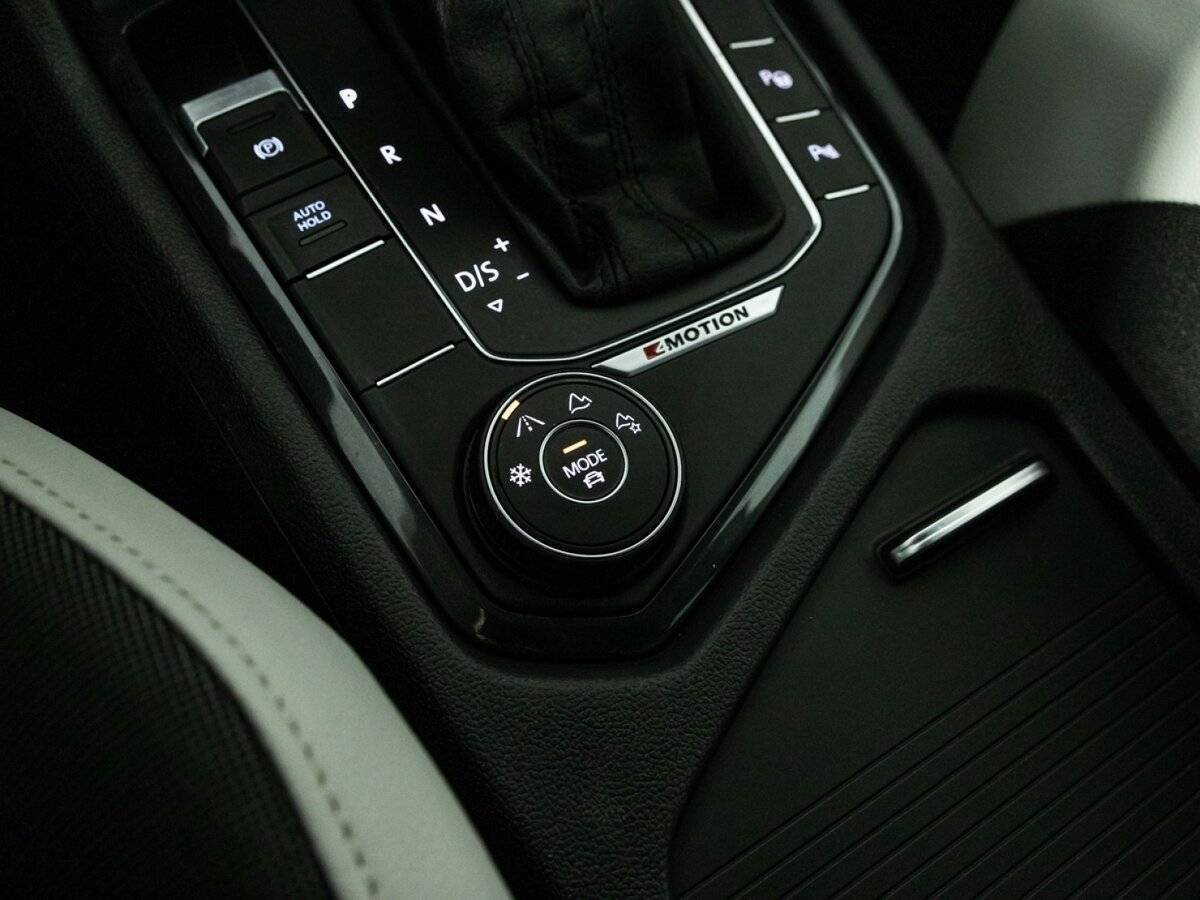 Volkswagen Tiguan 2018 года с пробегом. Фото: #18