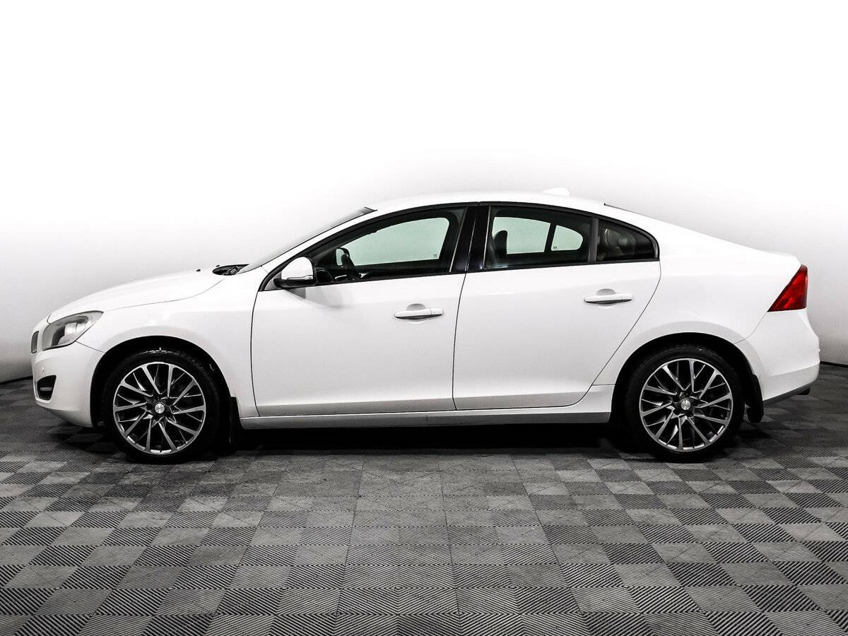 Б/У Вольво С60 2012 года. Фото: #7