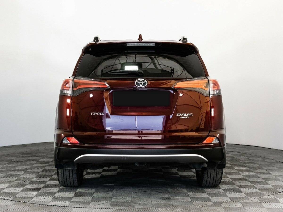 Toyota RAV4 2017 года с пробегом. Фото: #4