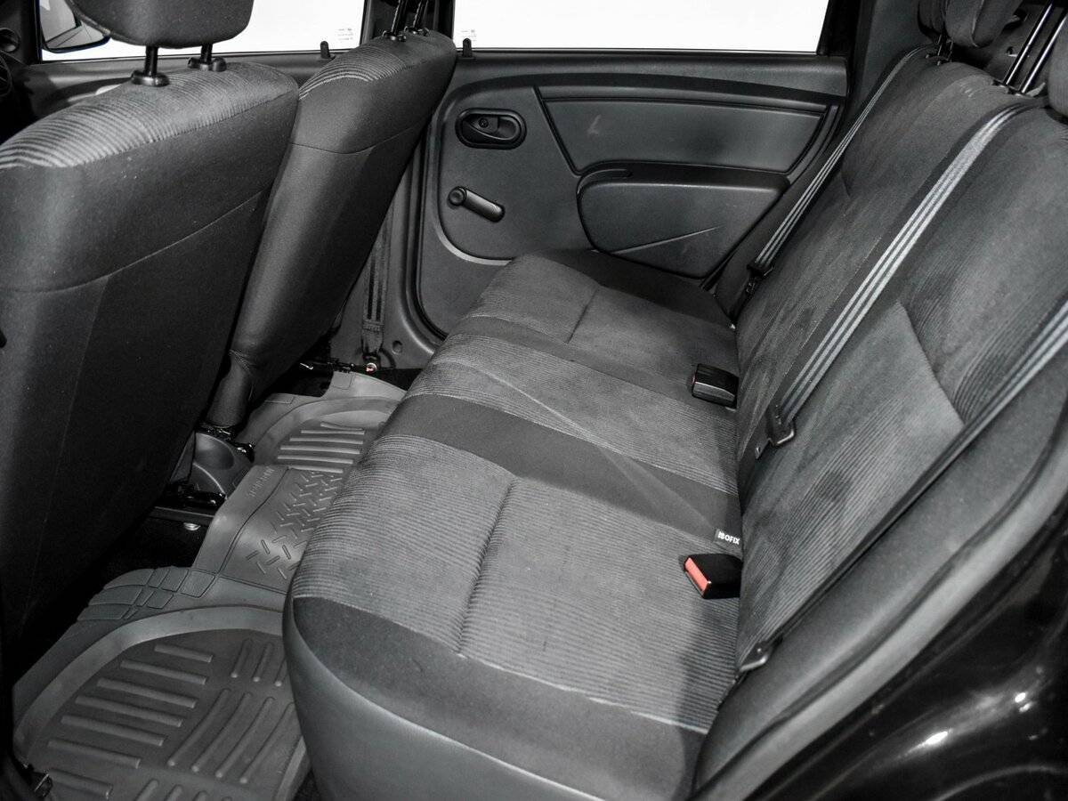 Б/У Рено Логан 2015 года. Фото: #10