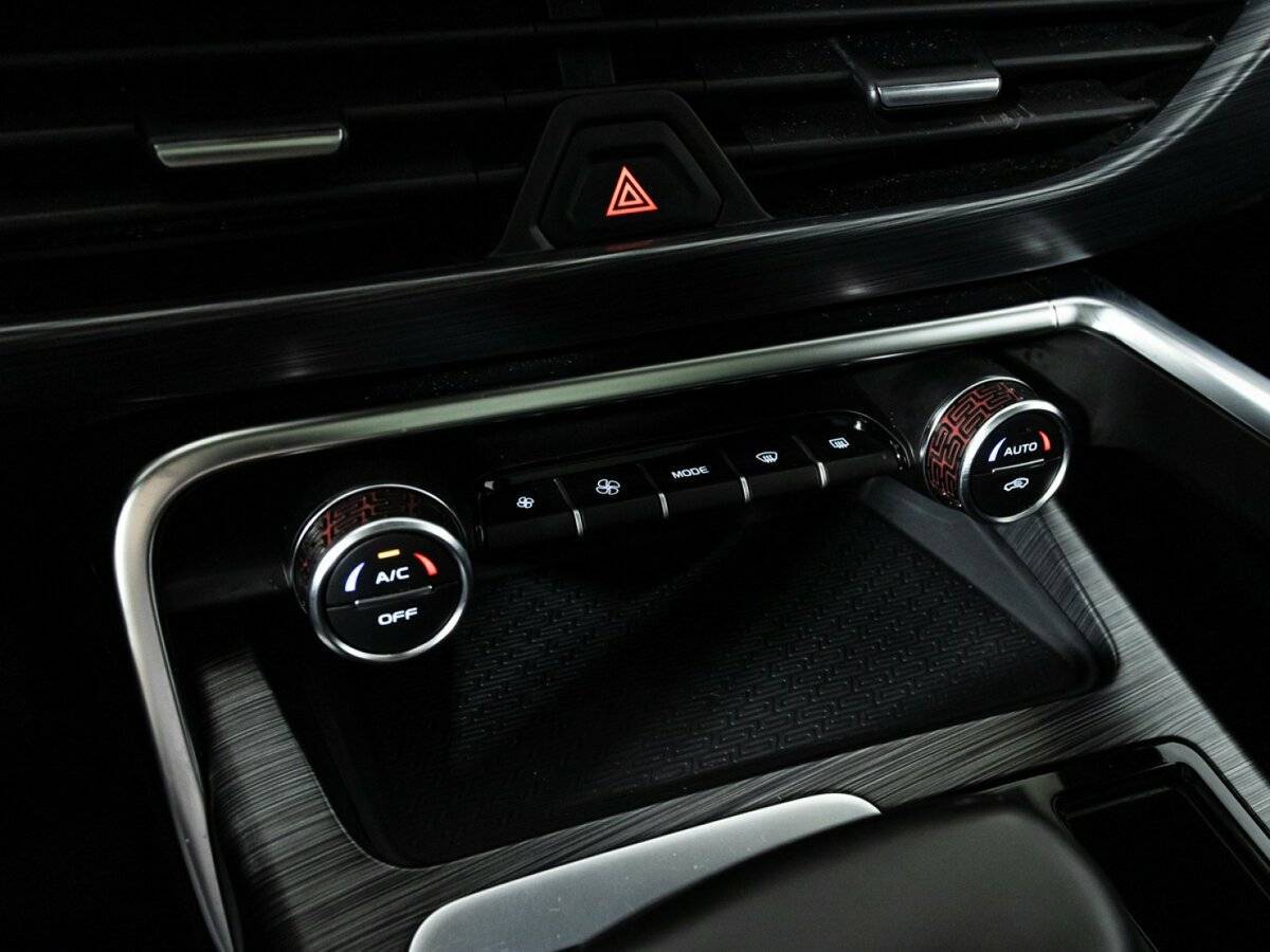 Geely Tugella 2021 года с пробегом. Фото: #23