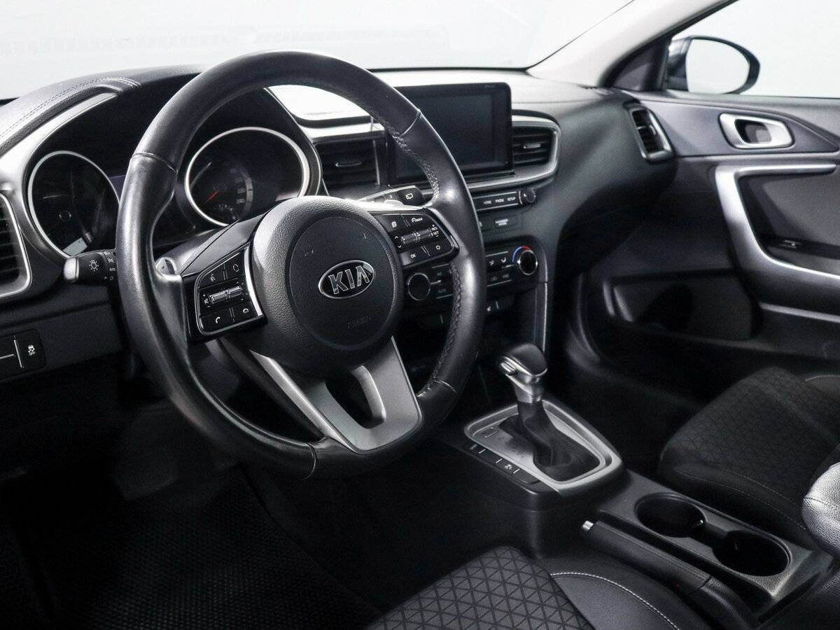 Б/У Киа Сид 2019 года. Фото: #13