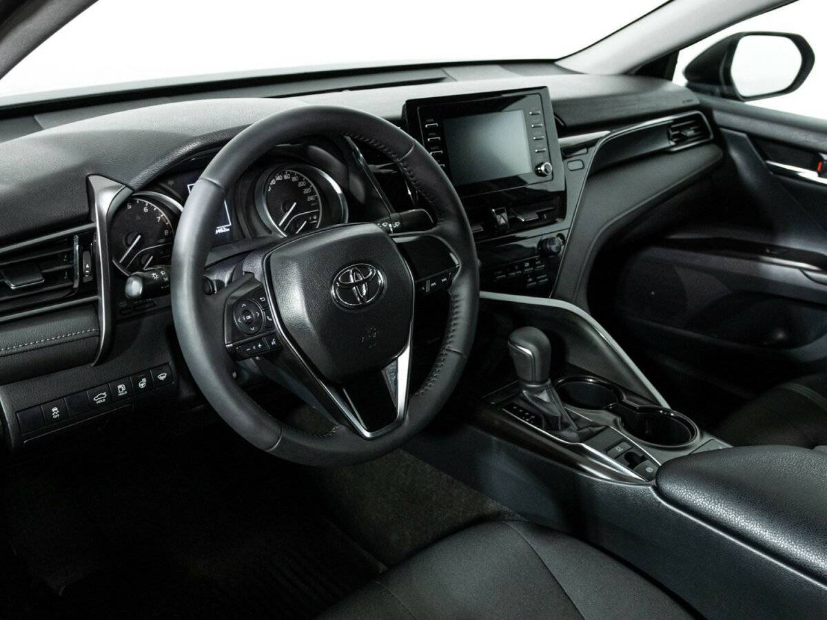 Toyota Camry 2021 года с пробегом. Фото: #10