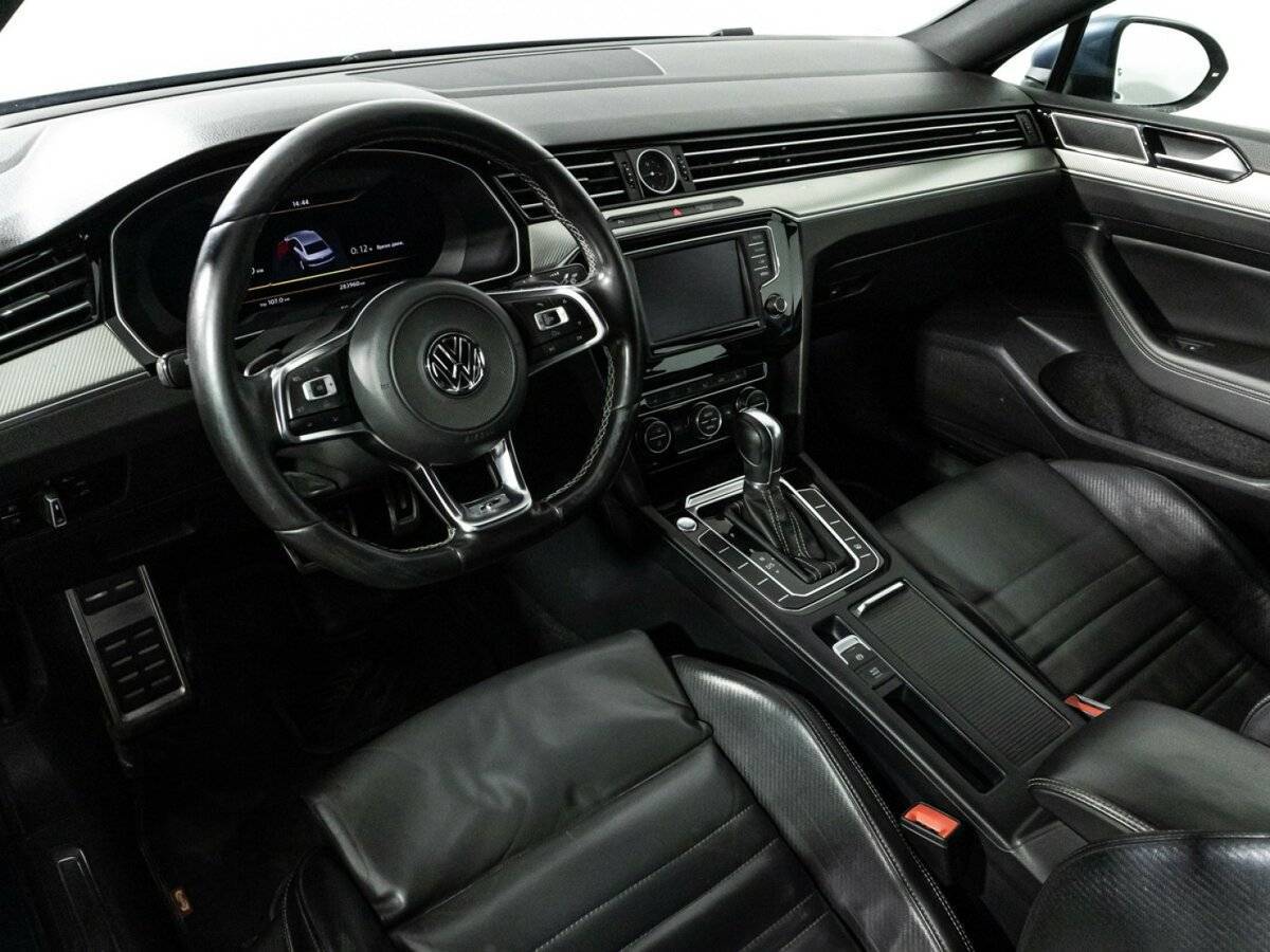 Б/У Фольксваген Пассат 2017 года. Фото: #10