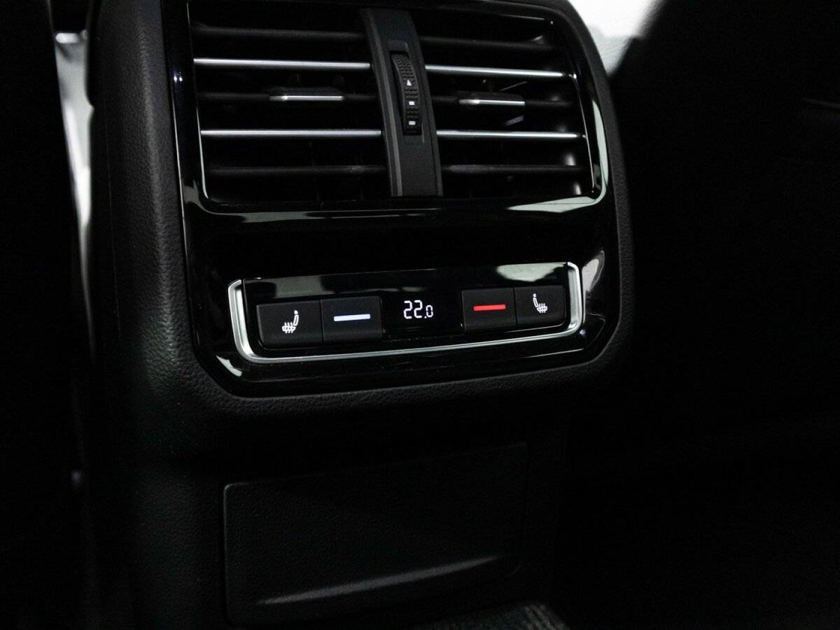 Б/У Фольксваген Пассат 2017 года. Фото: #16