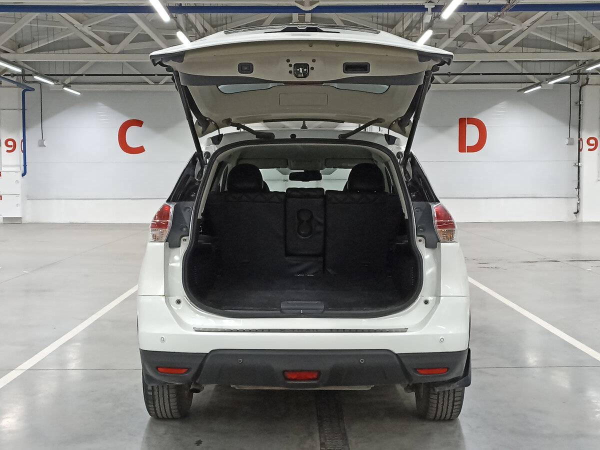 Б/У Ниссан Икс-Трейл 2016 года. Фото: #9